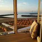 Appartement Met Zeezicht