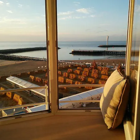 アパート Met Zeezicht